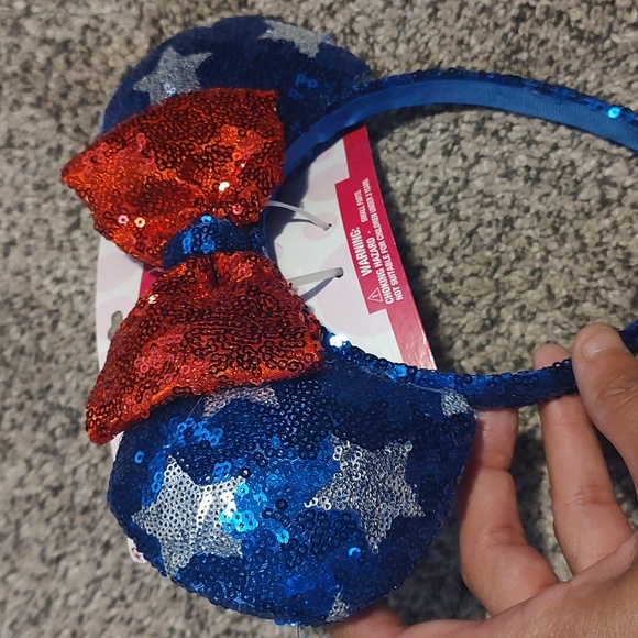 NWT Sequin Patriotic Minnie Mouse Ears - Picture 4 of 4